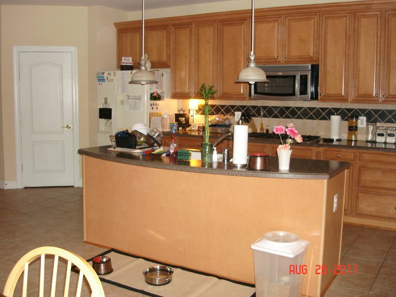 DSC05615.JPG - Kitchen