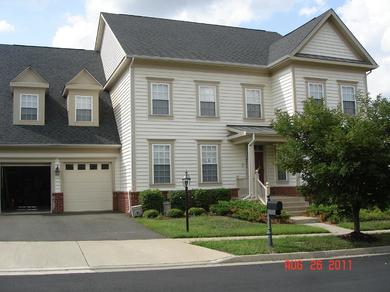 DSC05624.JPG - Front