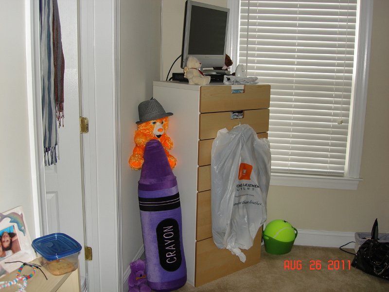 DSC05640.JPG - Caitlin Room